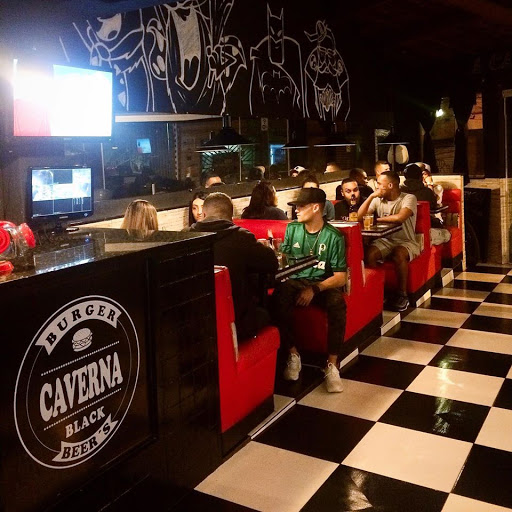 Caverna Black Burger