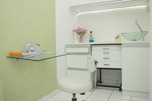 Dentista - Dra. Lilian Burban Vogel