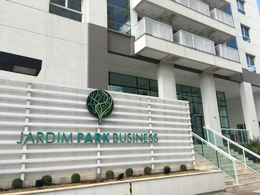 Dr. Fabricio Lins de Medeiros- Médico Psiquiatra - Consultório