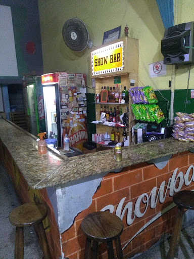 É Show Bar & Restaurante