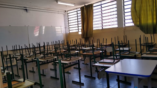 E.E. Carlina Caçapava De Mello