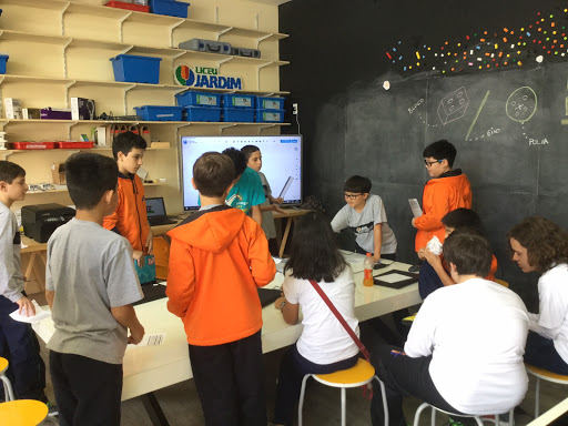 Engenhoca - Solucão educacional Maker para sua escola!