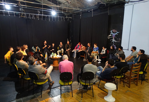 Escola de Teatro da Cia do Nó