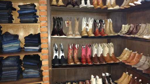 Newestern moda country