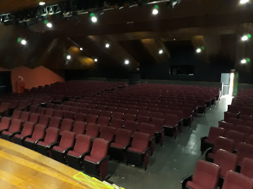 Teatro Lauro Gomes